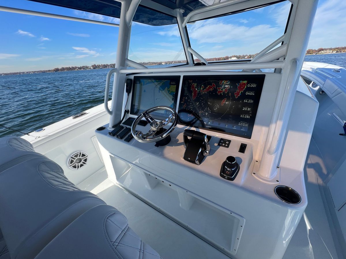 2023 Yellowfin 42 