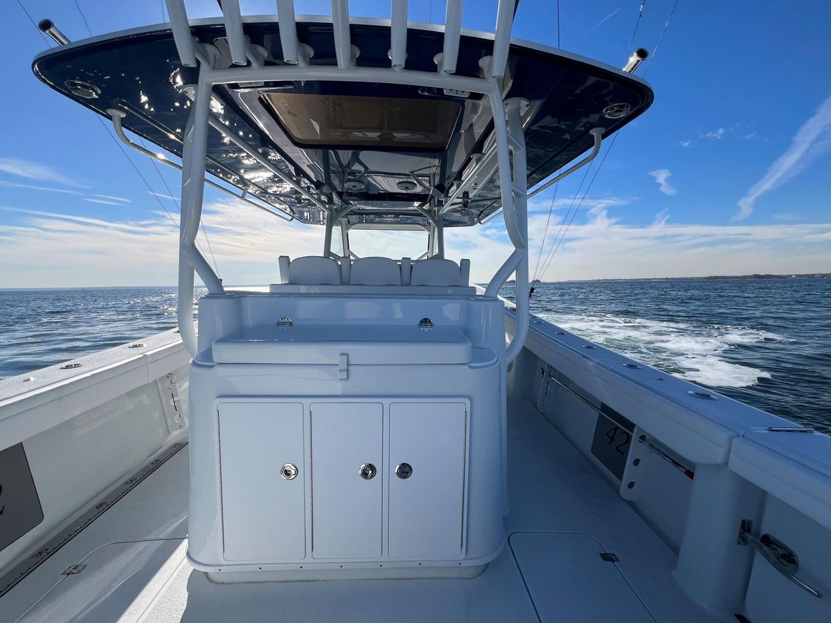 2023 Yellowfin 42 