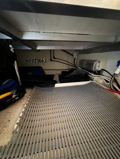 New Beginnings Yacht Photos Pics 