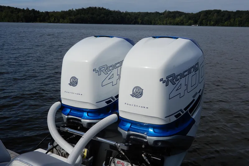  Yacht Photos Pics Twin Racing 400 outboard engines on a 2021 Concept 32' Open Deck boat.
