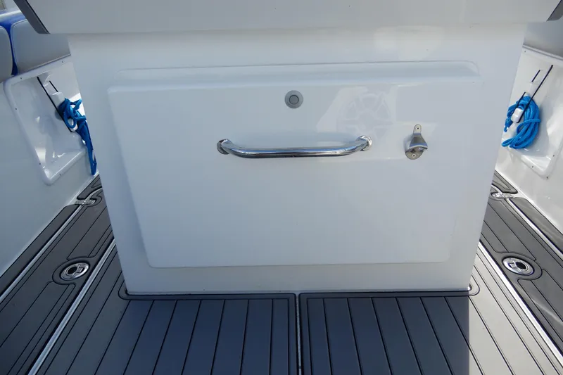  Yacht Photos Pics 2021 Concept 32' Open Deck boat interior with sleek design and modern features.