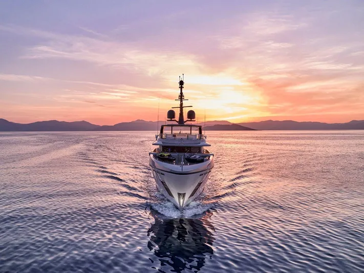 Para Bellum Yacht Photos Pics 