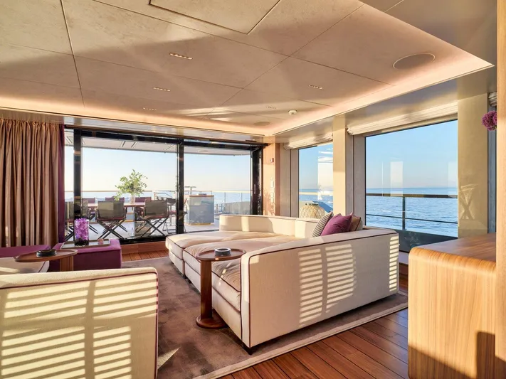 Para Bellum Yacht Photos Pics 