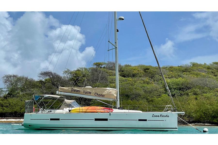 2018 Dufour 460