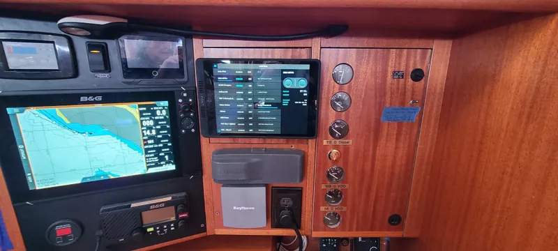 Alkemi Yacht Photos Pics 