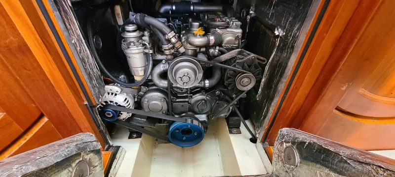 Alkemi Yacht Photos Pics 