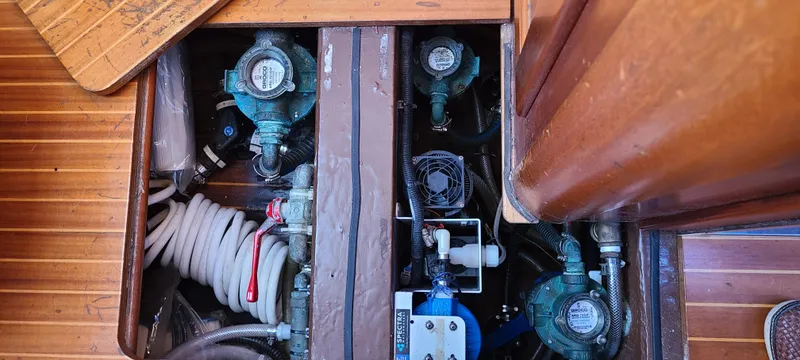 Alkemi Yacht Photos Pics 