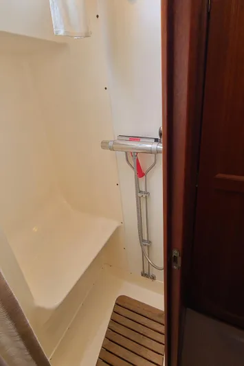 Alkemi Yacht Photos Pics 