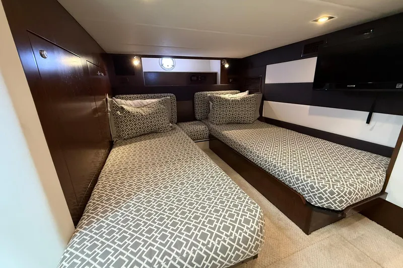 Osa Yacht Photos Pics Interior of 2012 Cruisers Yachts 41 Cantius with twin beds and modern decor.