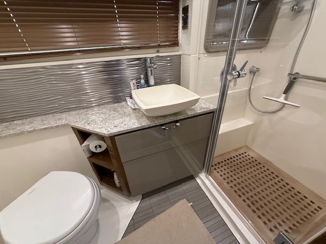 2018 Sea Ray 52 