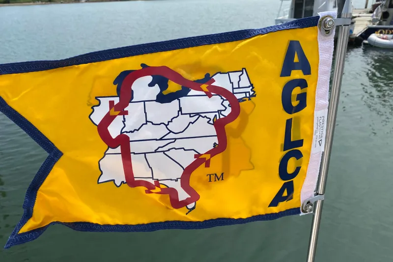 Emilie B Yacht Photos Pics 