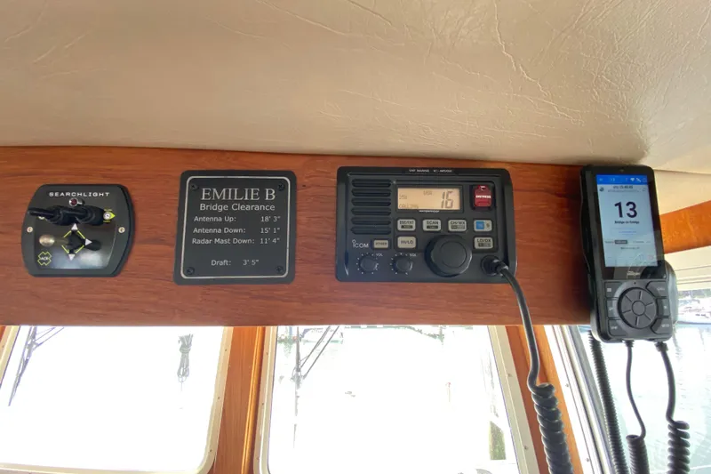 Emilie B Yacht Photos Pics 