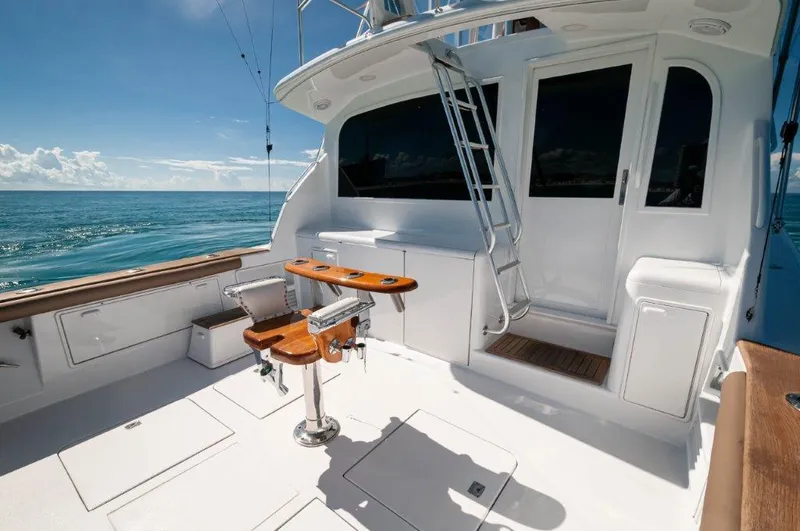 No Name Yacht Photos Pics 1998 Ocean Yachts 48 Super Sport Cockpit 6