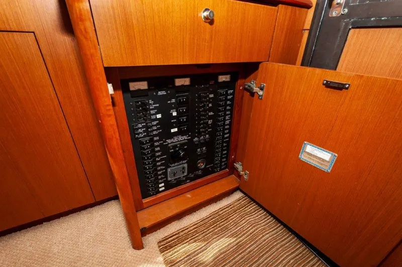 No Name Yacht Photos Pics 1998 Ocean Yachts 48 Super Sport Breakers