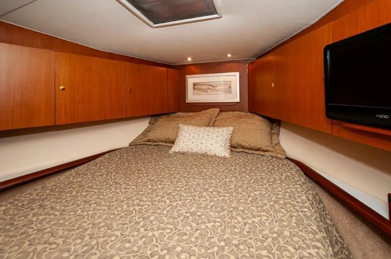 No Name Yacht Photos Pics 1998 Ocean Yachts 48 Super Sport VIP SR 2