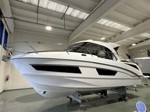2023 Beneteau Antares 9 OB