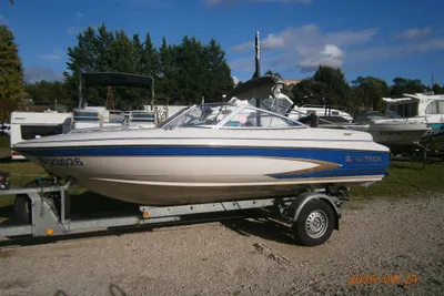 1995 Glastron Ssv-177