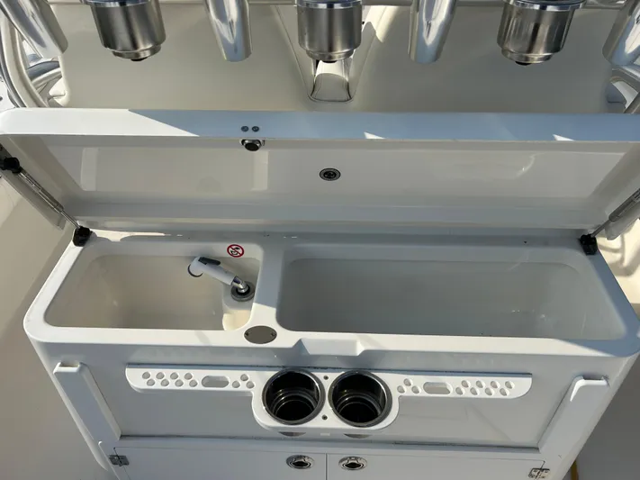 Rendezvous Yacht Photos Pics 