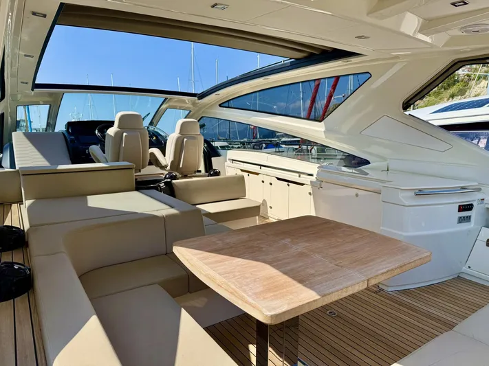  Yacht Photos Pics Cranchi 60 ST - Cockpit