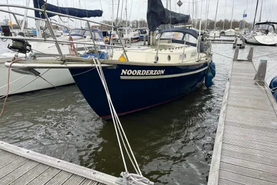 1985 Taling 32