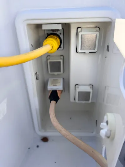 Ronda-vue Yacht Photos Pics 