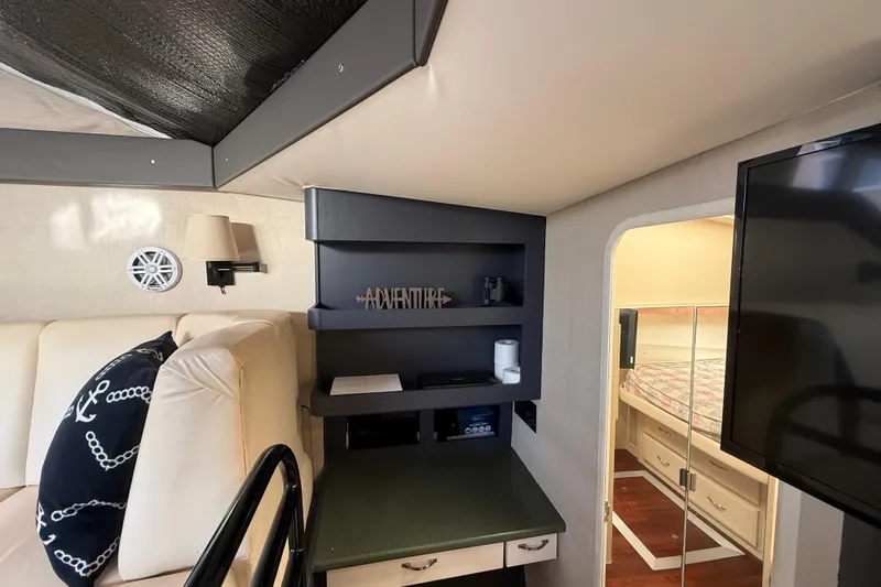 Cole-lateral Damage Yacht Photos Pics Interior of 1998 Mainship 47 Motor Yacht with cozy seating and modern amenities.