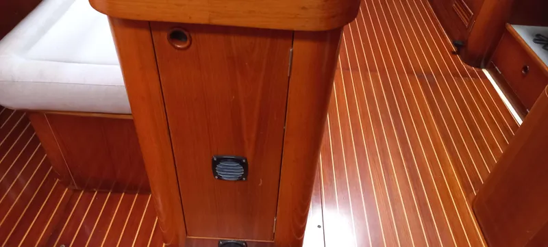 Roxanne Yacht Photos Pics 