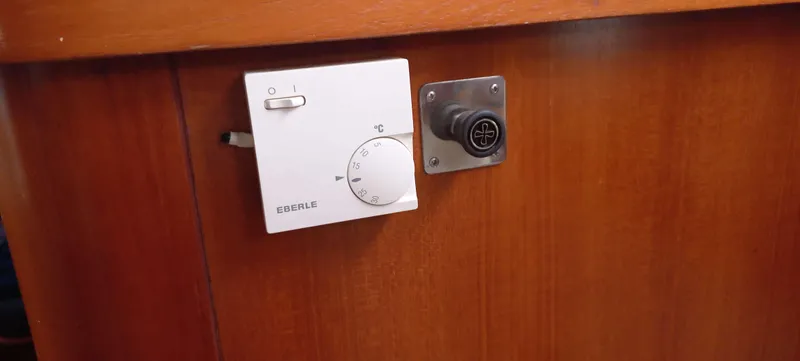 Roxanne Yacht Photos Pics 