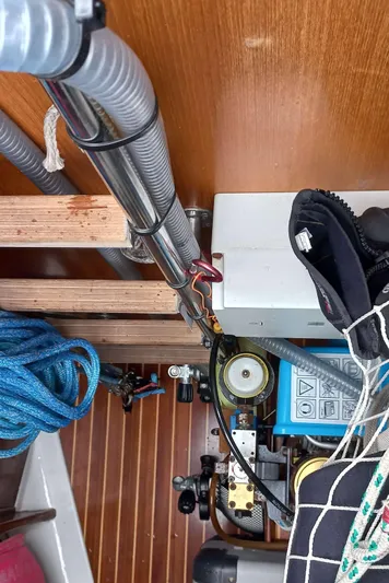 Roxanne Yacht Photos Pics 