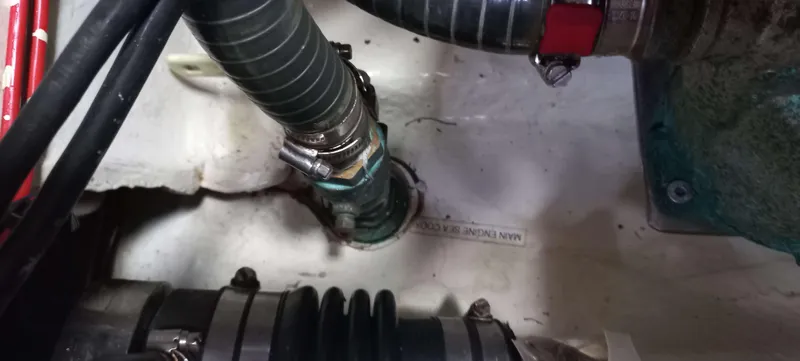 Roxanne Yacht Photos Pics 