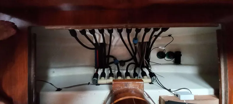 Roxanne Yacht Photos Pics 