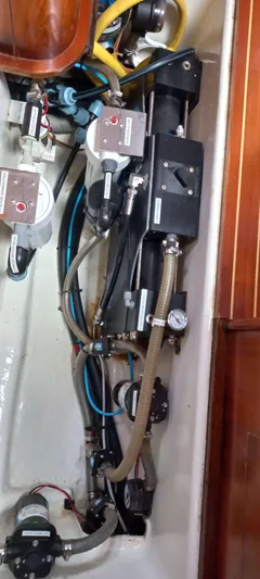 Roxanne Yacht Photos Pics 