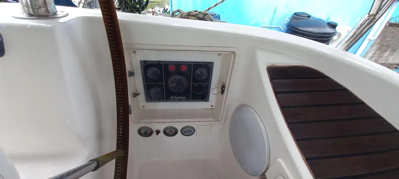 Roxanne Yacht Photos Pics 