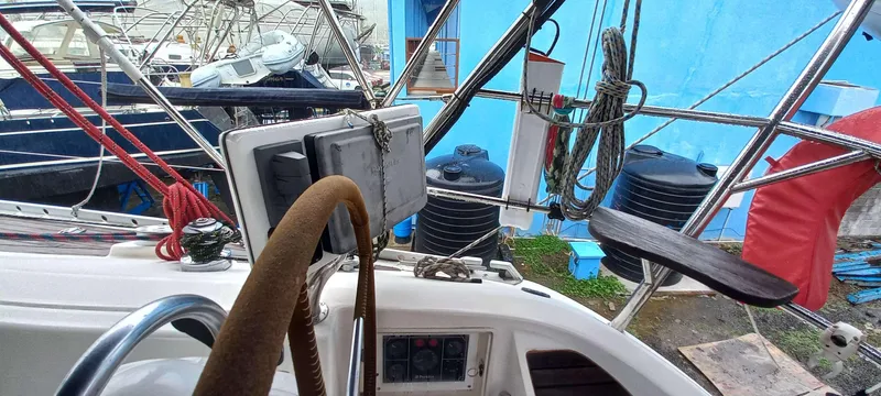 Roxanne Yacht Photos Pics 