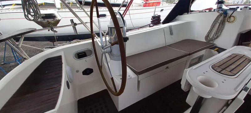 Roxanne Yacht Photos Pics 