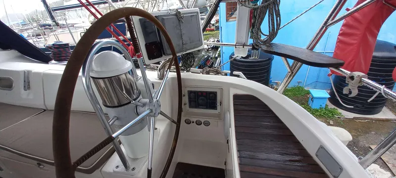 Roxanne Yacht Photos Pics 