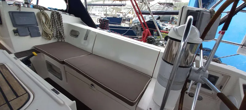 Roxanne Yacht Photos Pics 