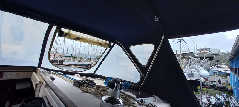 Roxanne Yacht Photos Pics 