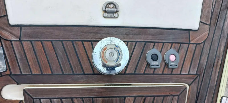 Roxanne Yacht Photos Pics 