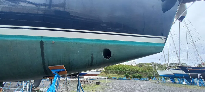 Roxanne Yacht Photos Pics 