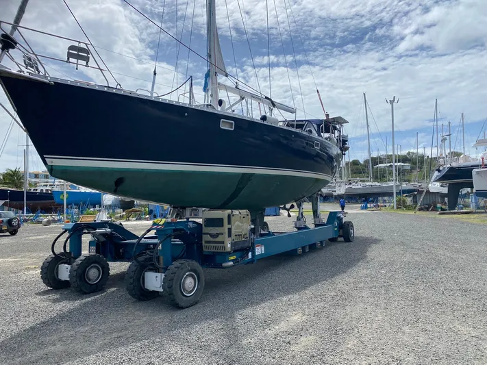 Roxanne Yacht Photos Pics 