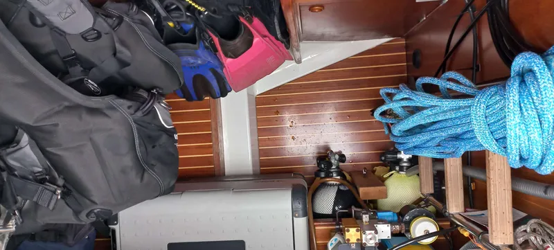 Roxanne Yacht Photos Pics 