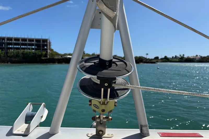  Yacht Photos Pics Sailboat rigging on a 2016 Leopard 40 catamaran with waterfront view.