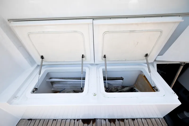 Carribean Soul Yacht Photos Pics Cockpit Freezers