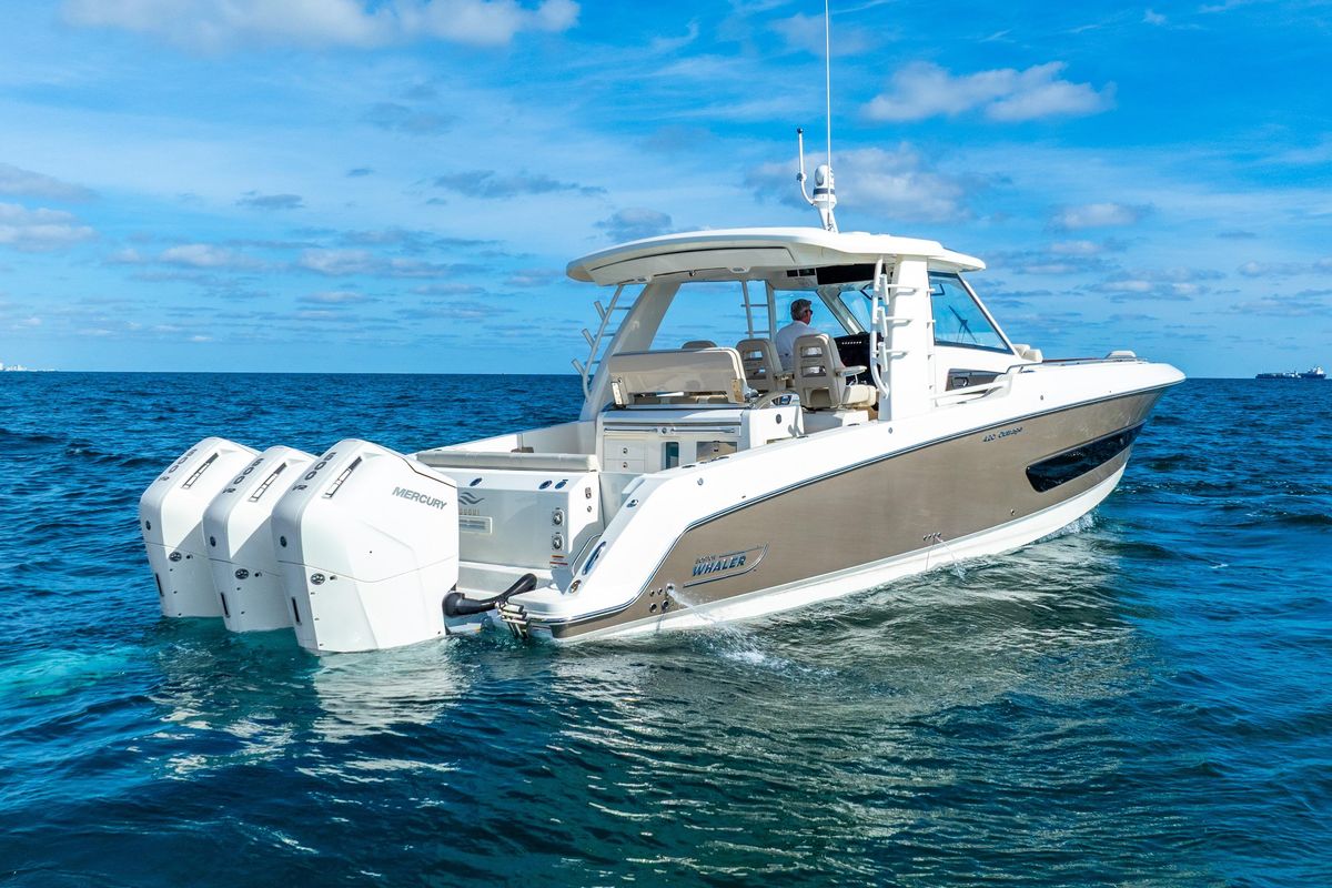 2024 Boston Whaler 42 
