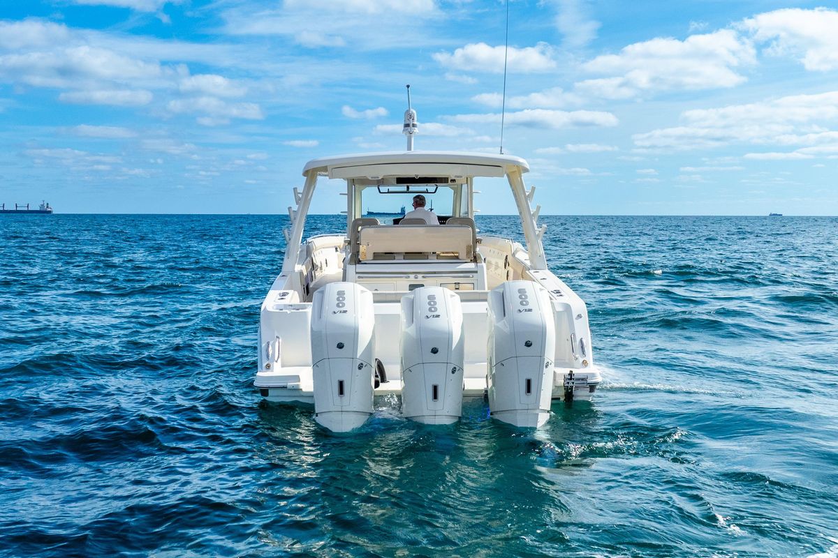 2024 Boston Whaler 42 