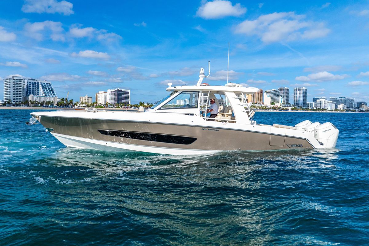2024 Boston Whaler 42 