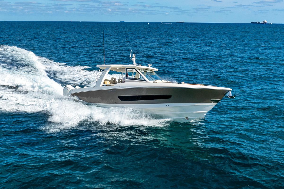 2024 Boston Whaler 42 