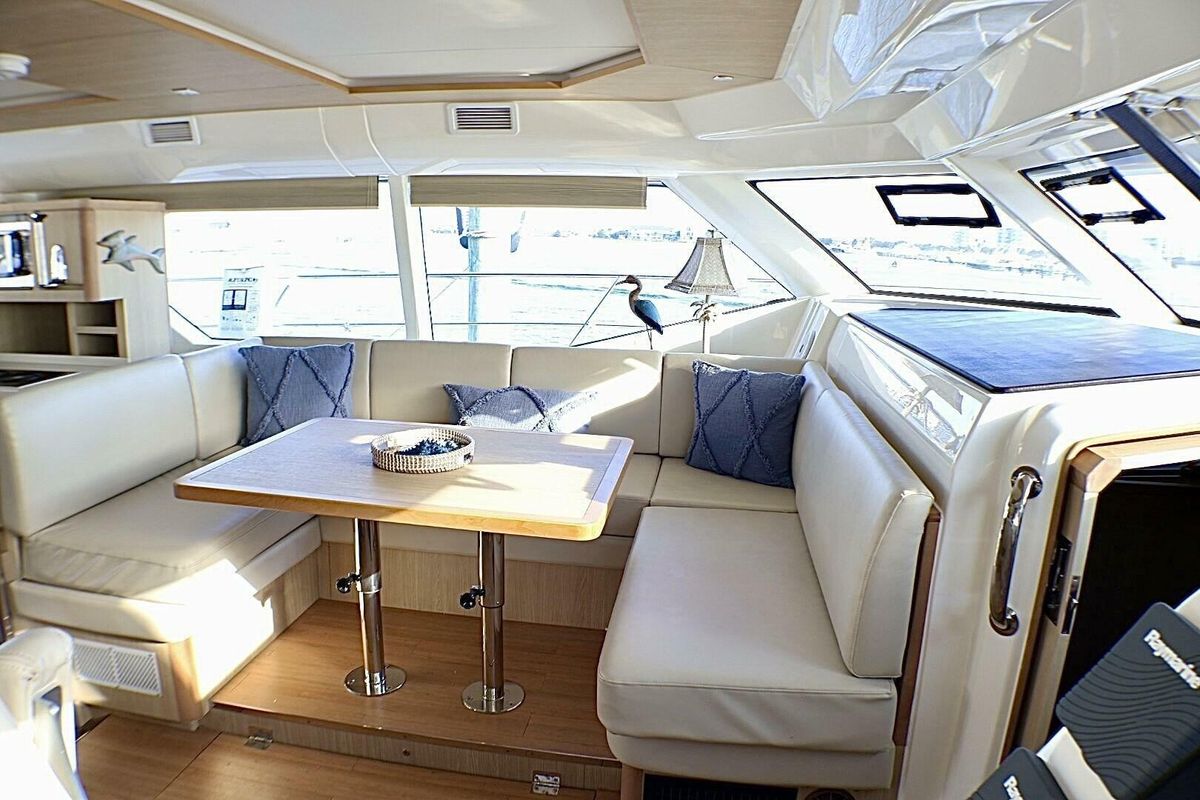 2018 Aquila 44 
