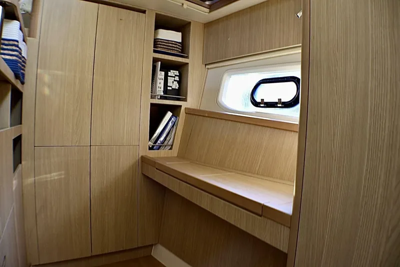 Mimi's Oasis Yacht Photos Pics 2018 Aquila 44 Catamaran- Master Stateroom